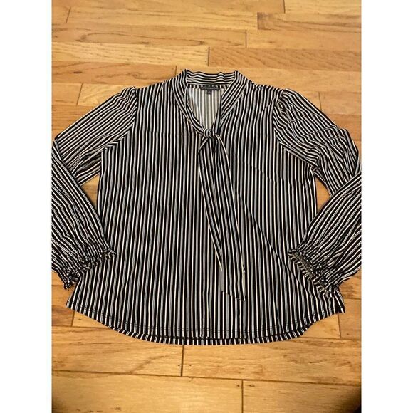 Adrianna Papell, women's stripped blouse with front collar tie size large - Picture 1 of 9
